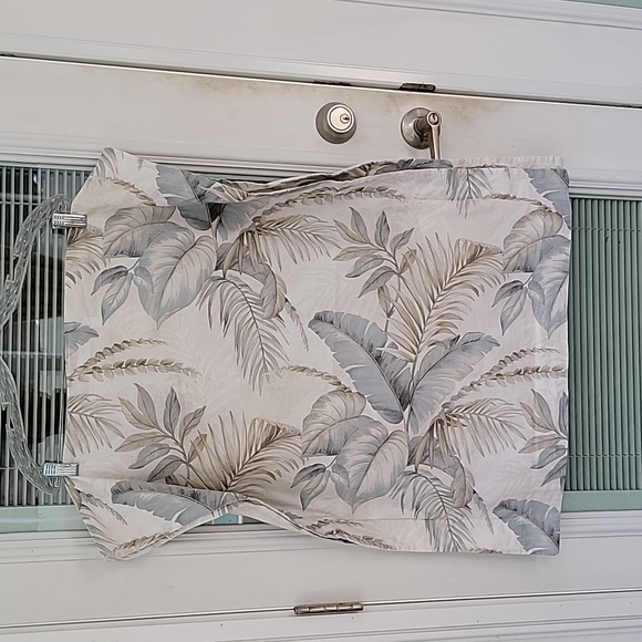 Tommy Bahama Home 2 Standard Sham Pillow Cases 100% Cotton - Picture 1 of 5